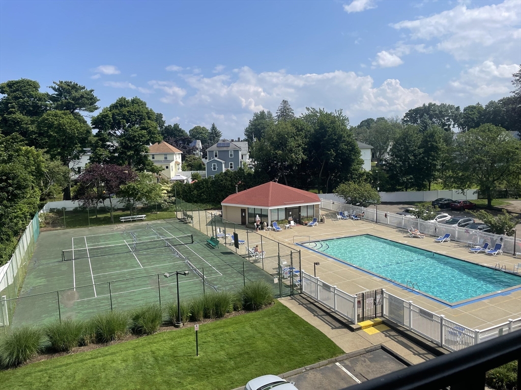 175 Quincy Shore Drive Unit: B43