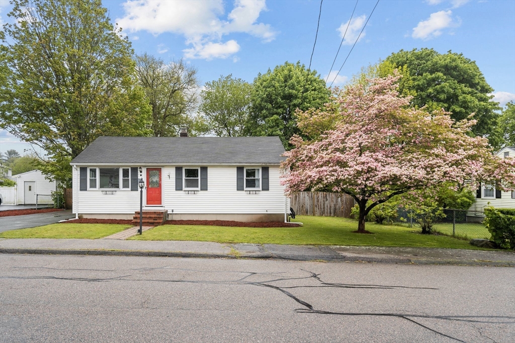 18 Collins Rd