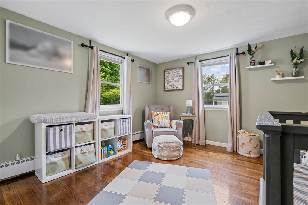 18 Collins Rd