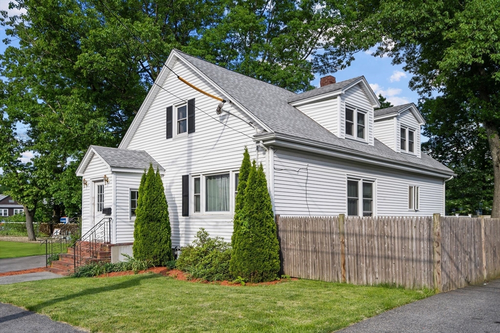 10 Weybosset St