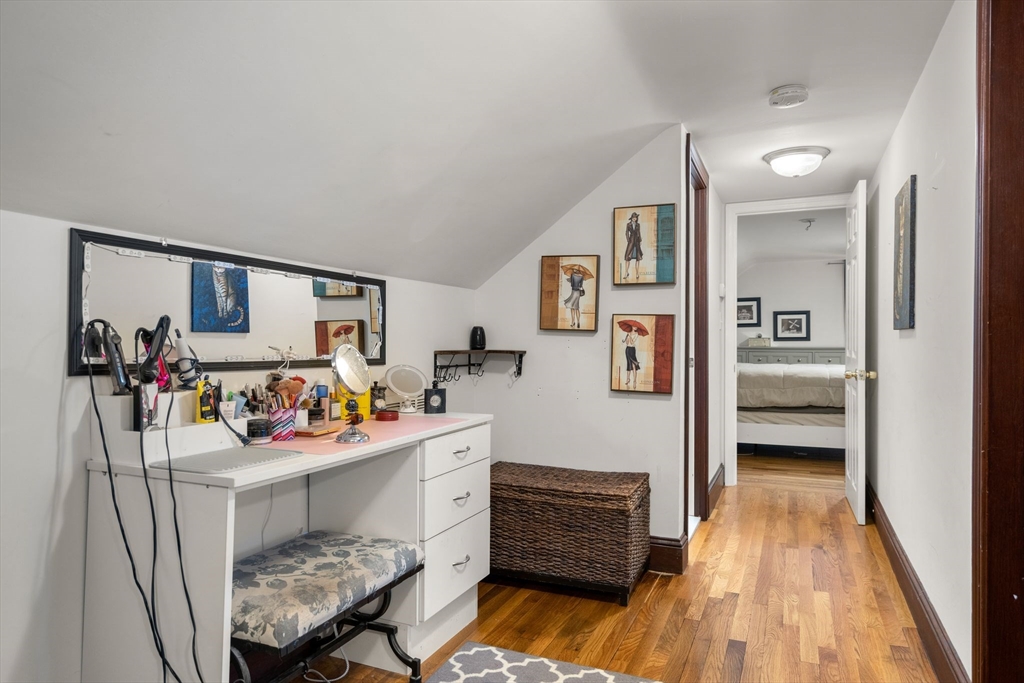 10 Weybosset St