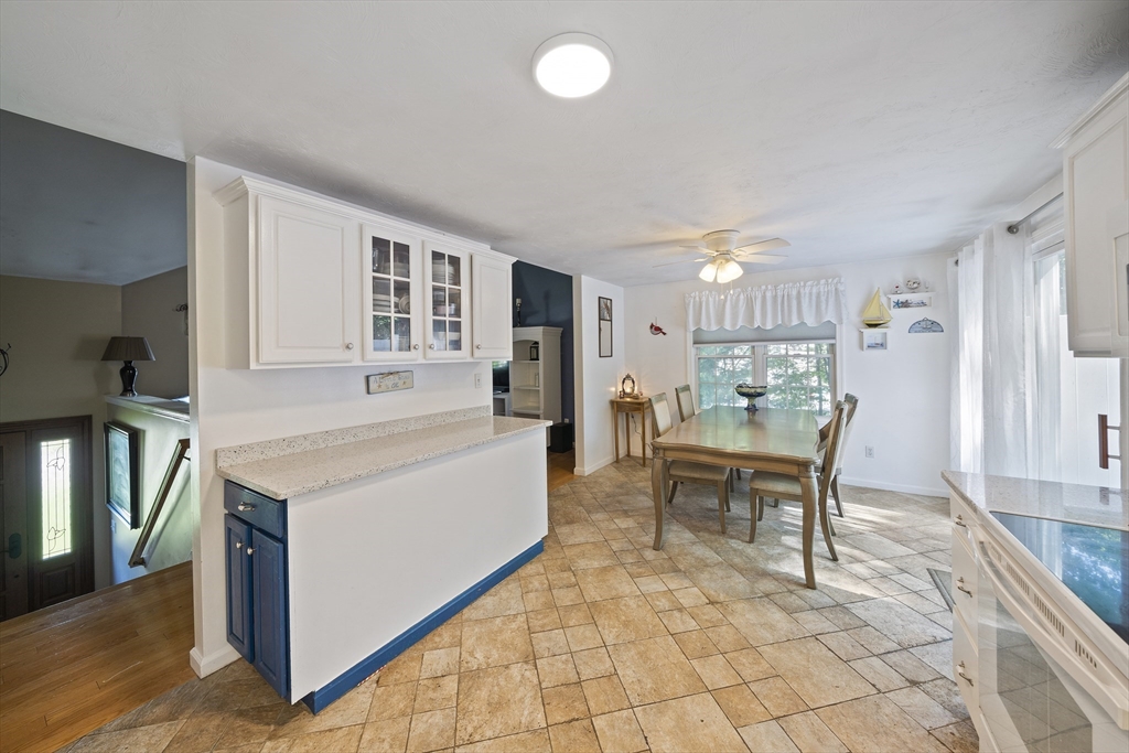17 Edward Dr