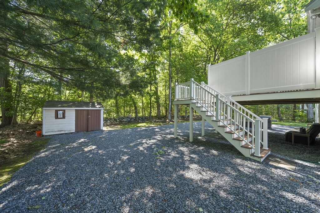17 Edward Dr