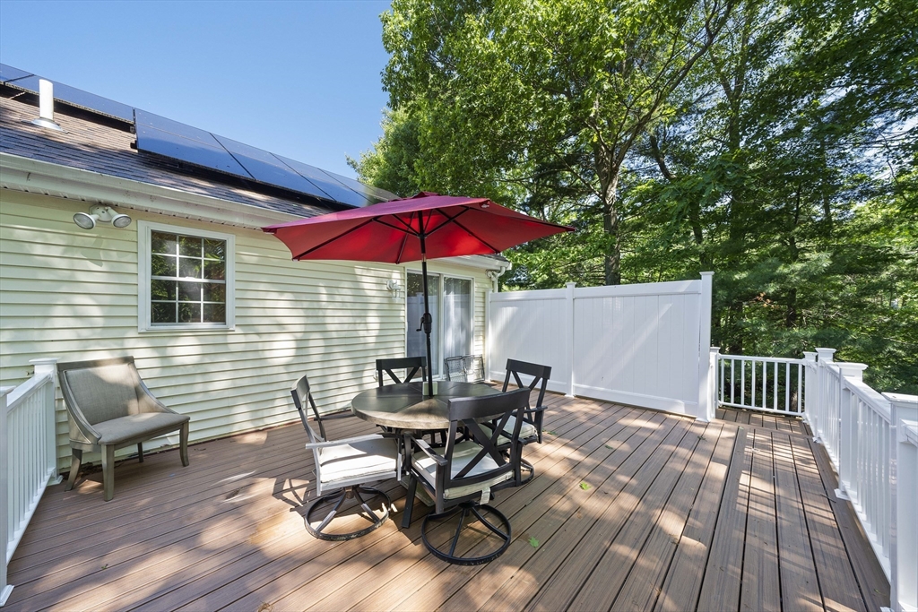 17 Edward Dr
