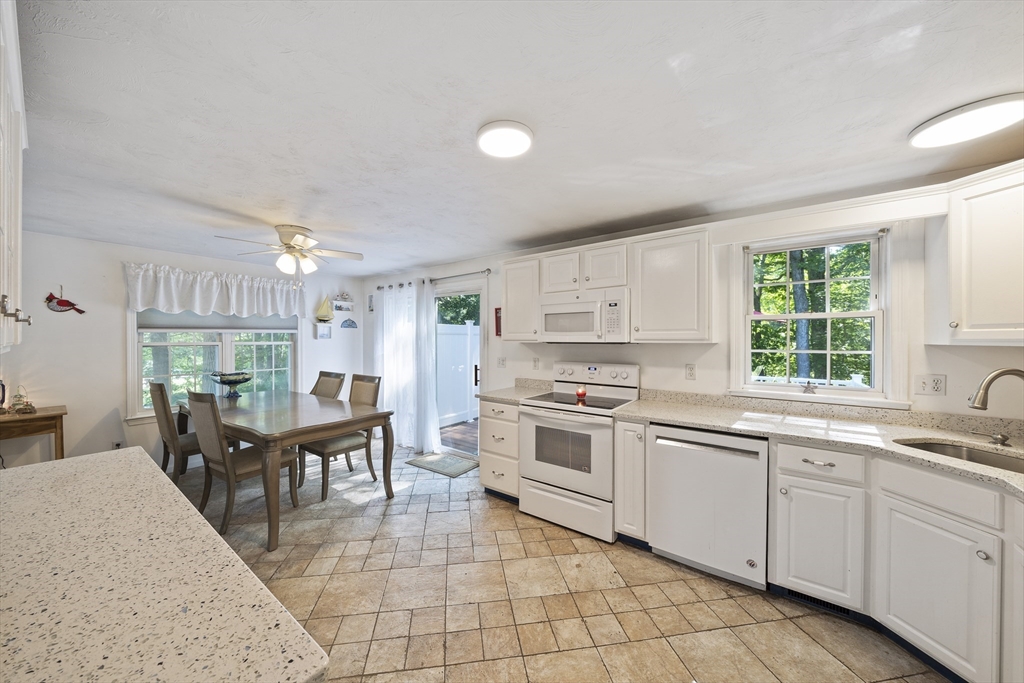 17 Edward Dr