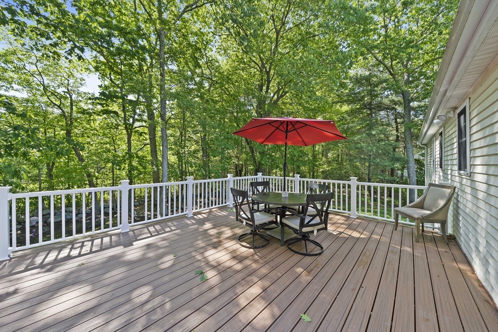 17 Edward Dr