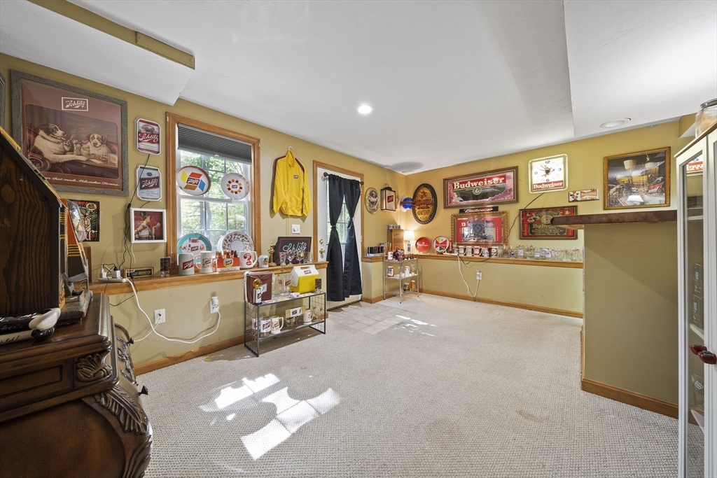 17 Edward Dr
