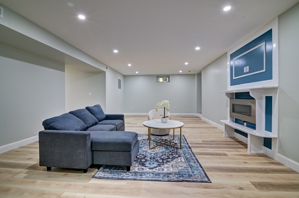 88 Merrymount Rd