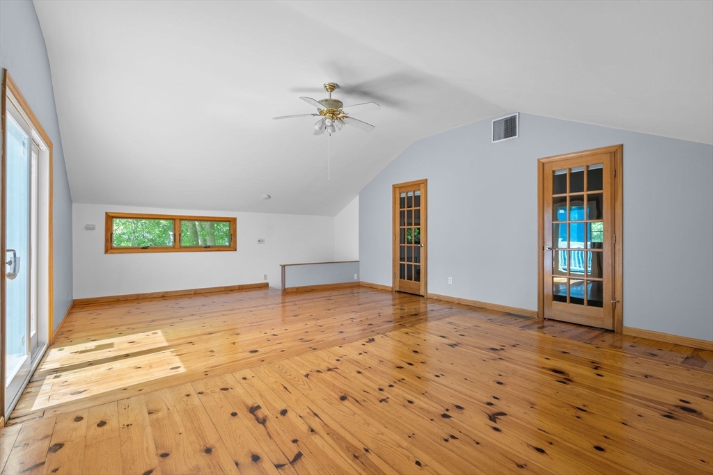 2 Ridgefield Rd