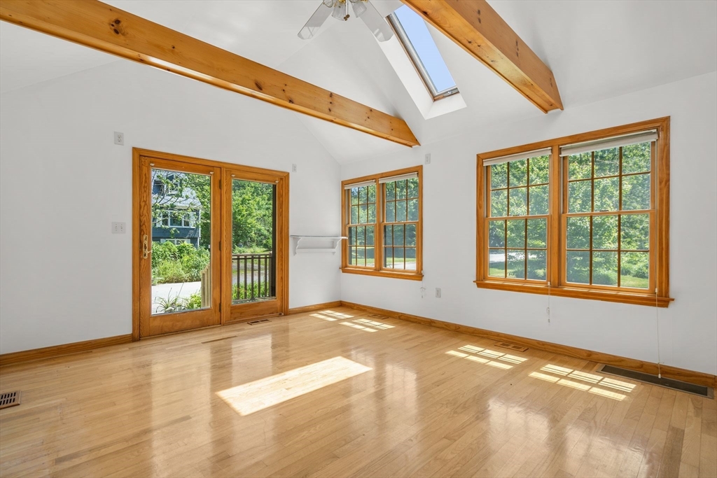 2 Ridgefield Rd