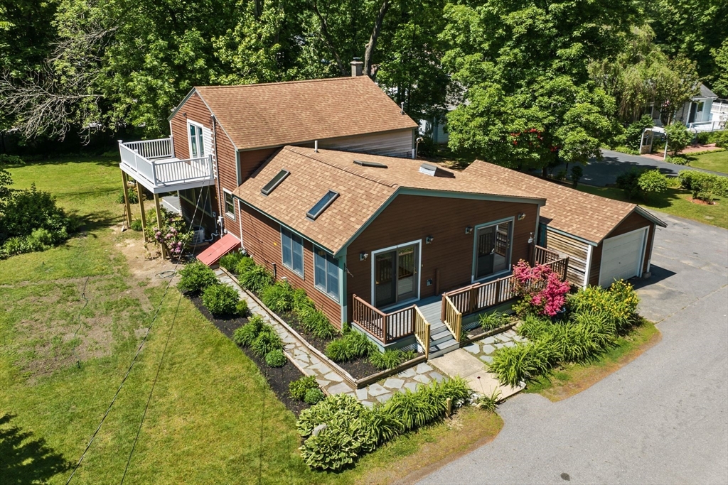 2 Ridgefield Rd