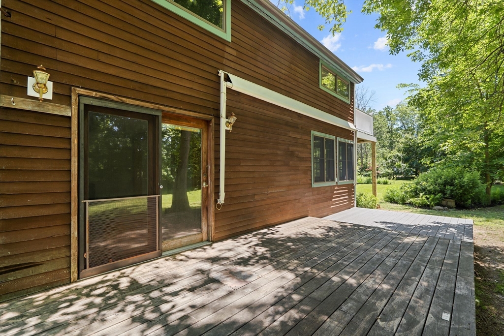2 Ridgefield Rd