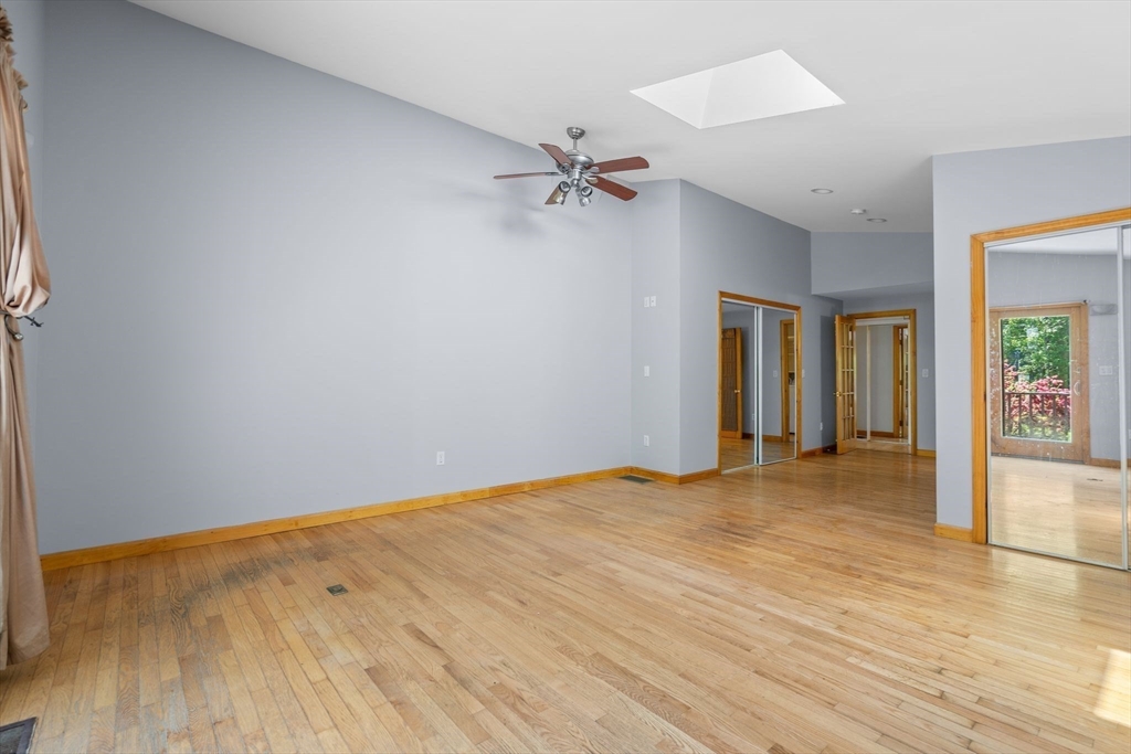 2 Ridgefield Rd