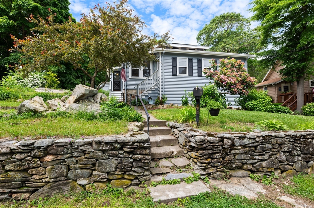 46 Roosevelt Rd