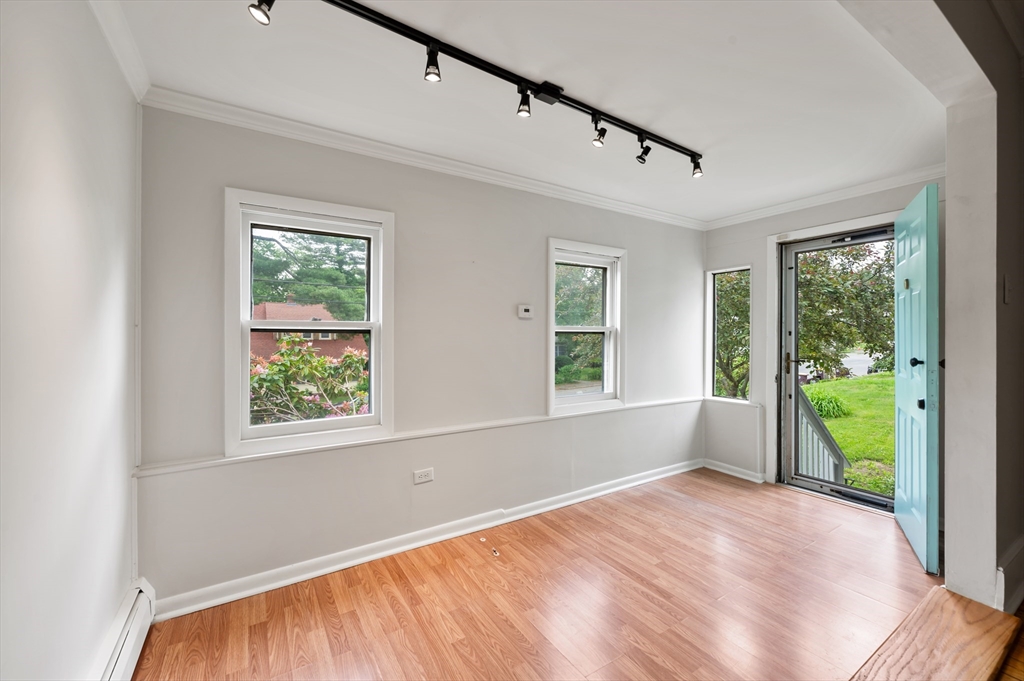 46 Roosevelt Rd