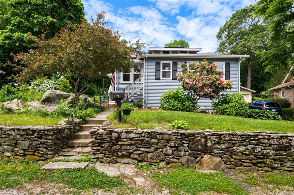 46 Roosevelt Rd