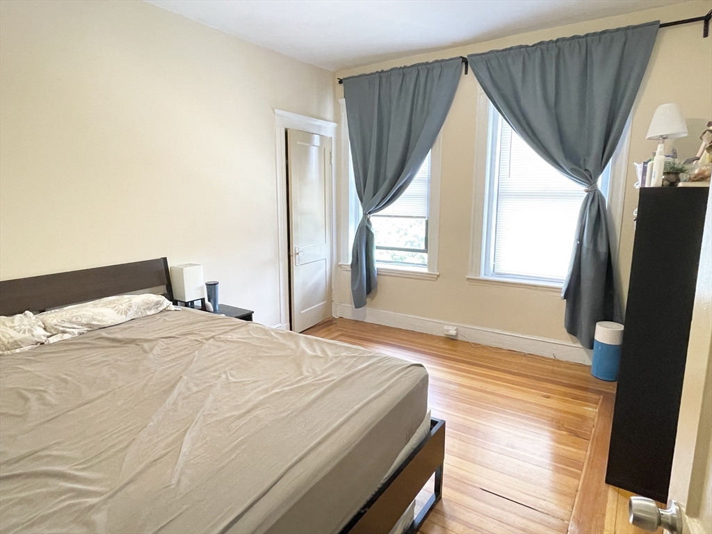 316 Summit Ave # 5