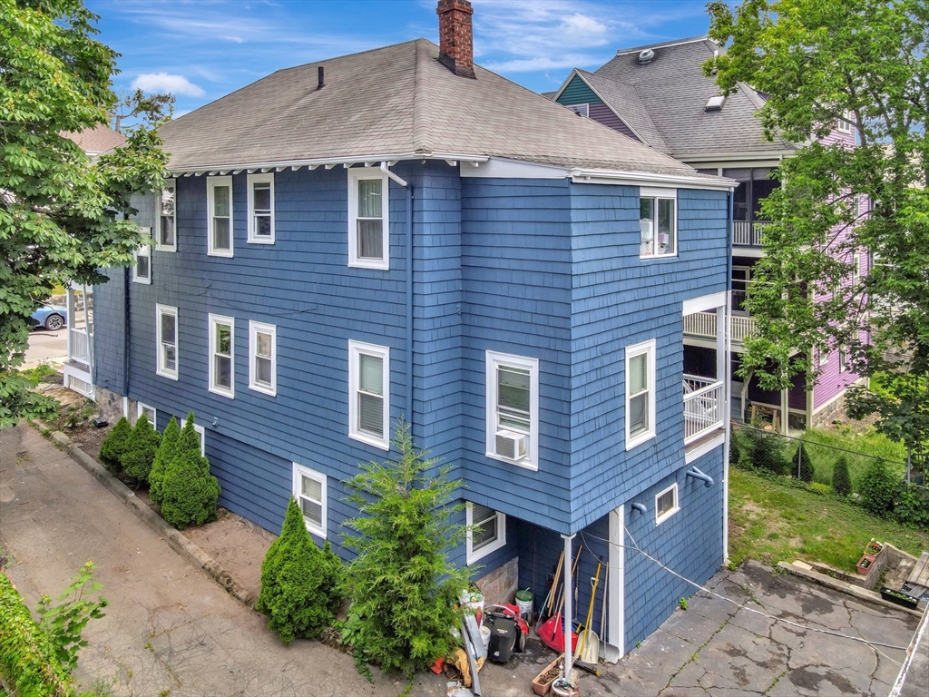 56 Farquhar St