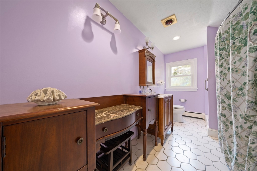 233 Pleasant St
