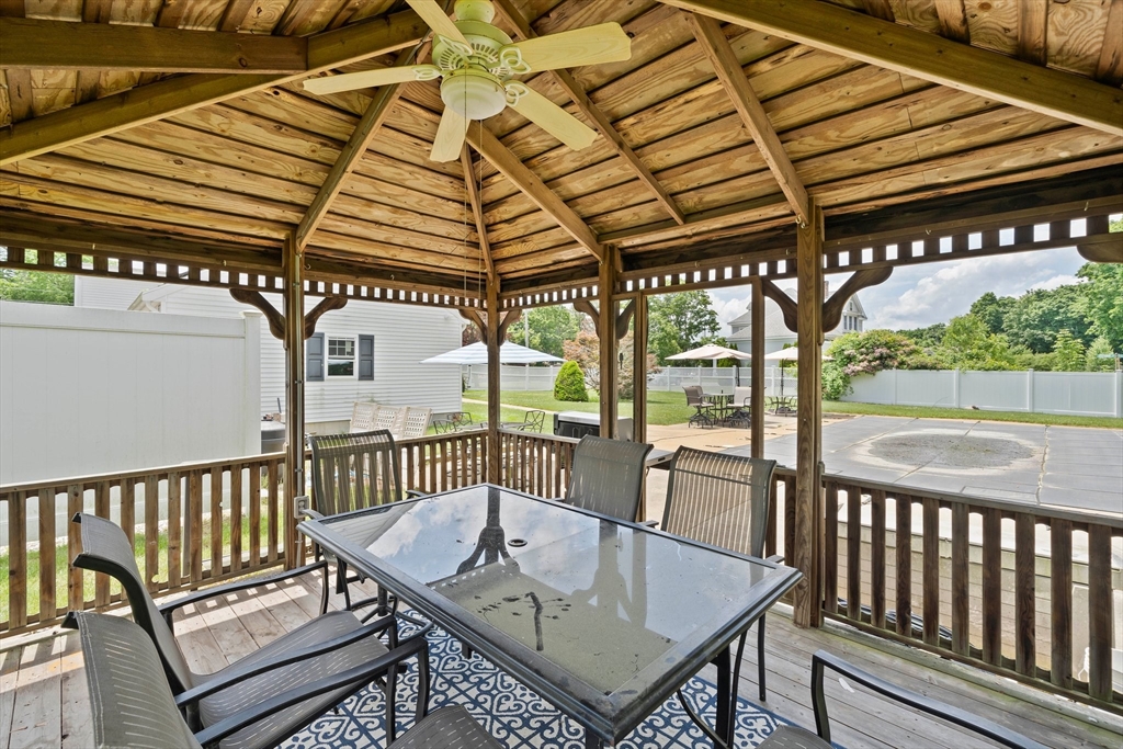 233 Pleasant St