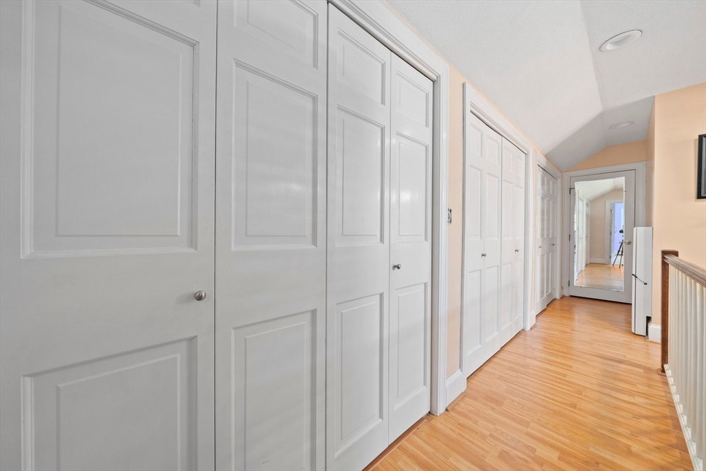 233 Pleasant St