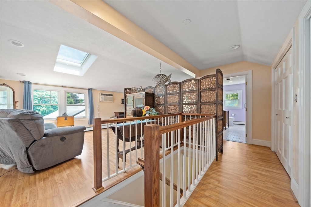 233 Pleasant St