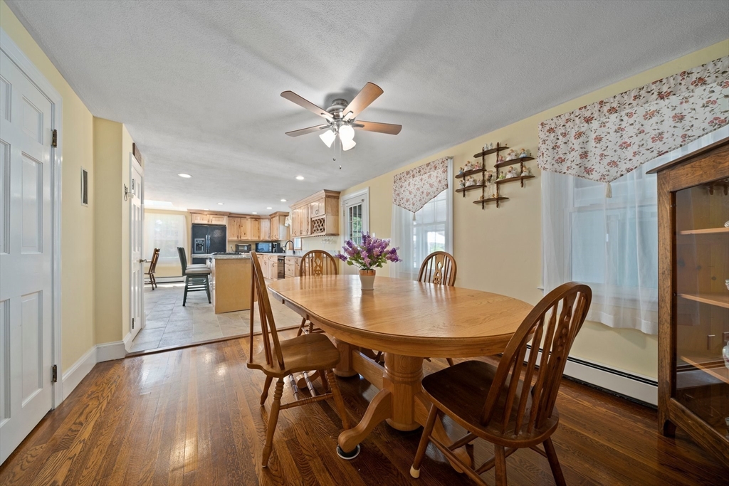 233 Pleasant St