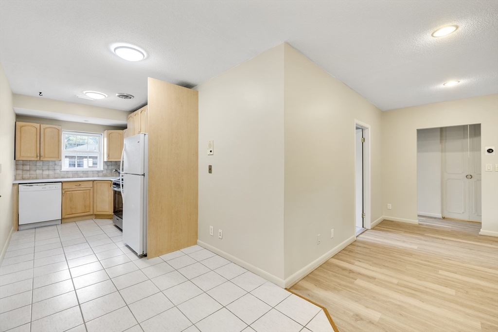 10 Lake Shore Court # 4