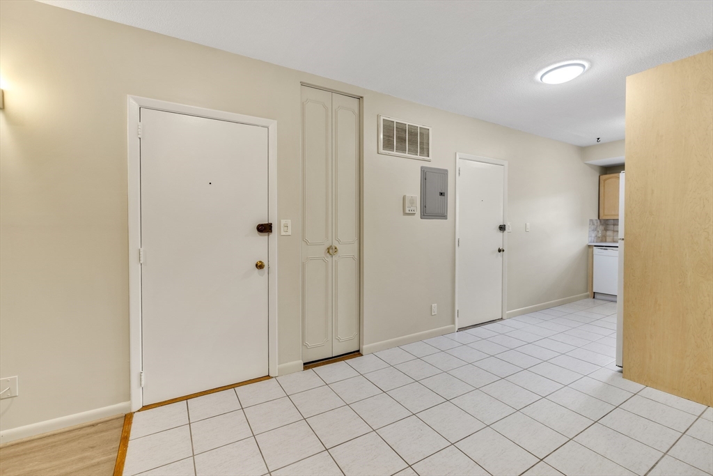 10 Lake Shore Court # 4