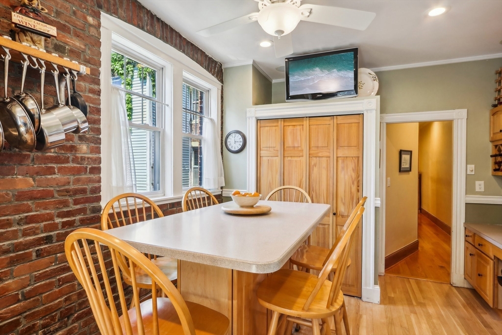 22 Parkway Rd # 4