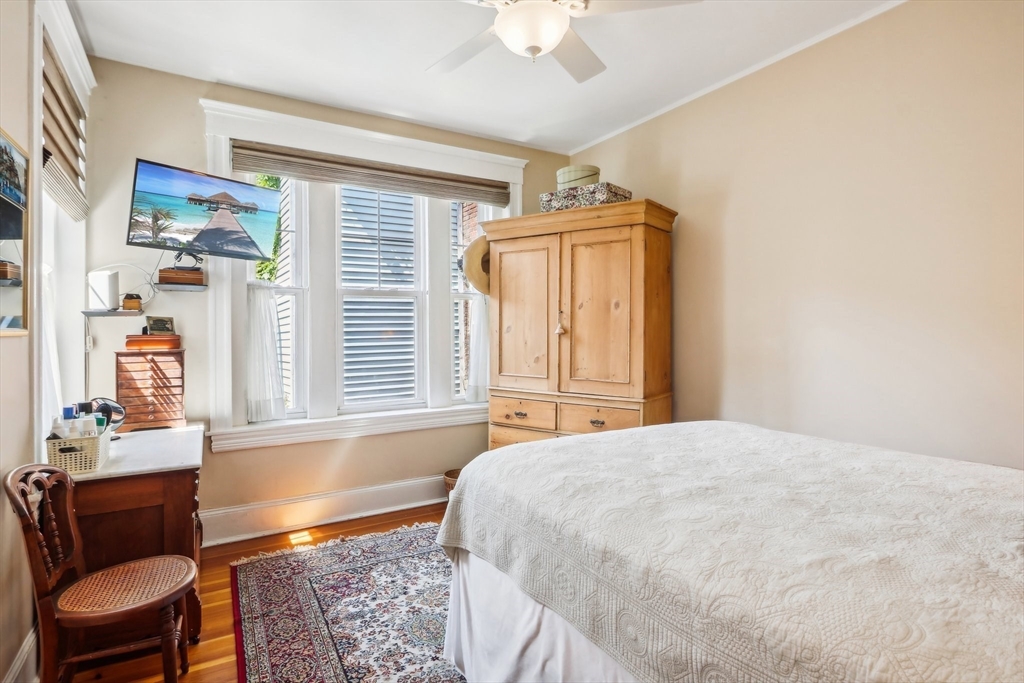 22 Parkway Rd # 4