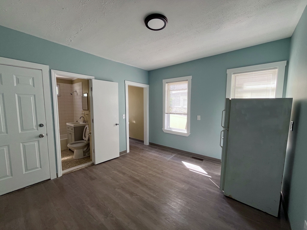 25 Oakland Ave # 1R