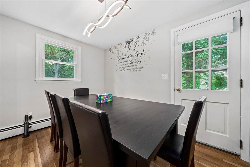 6 Valley View Rd