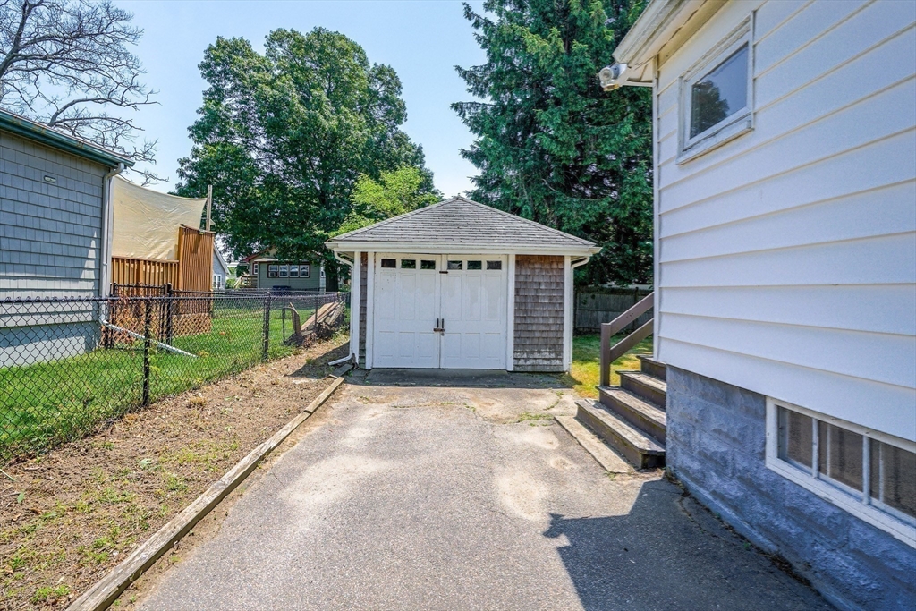 88 Bickford Rd