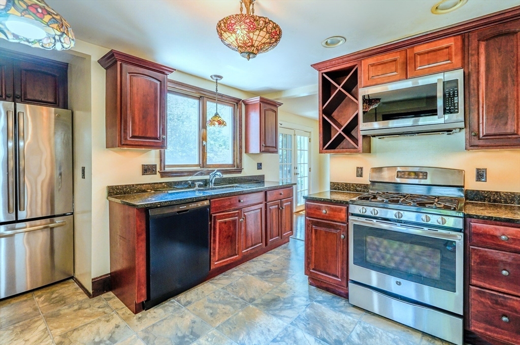 88 Bickford Rd