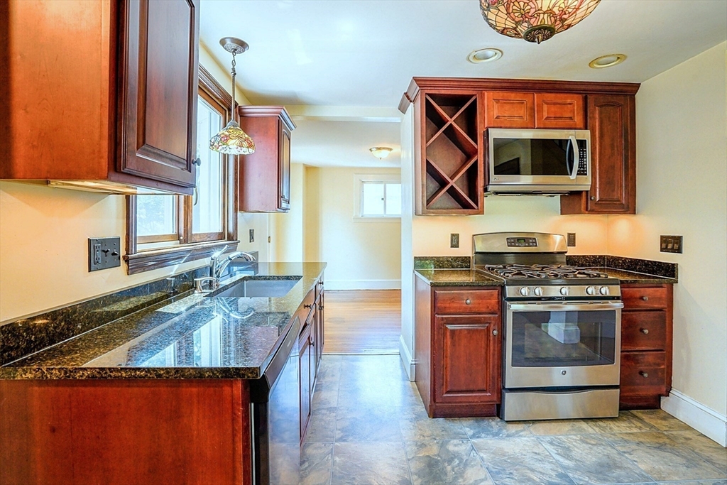 88 Bickford Rd