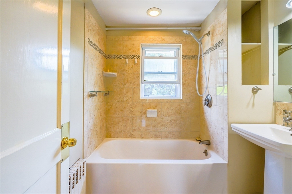 88 Bickford Rd