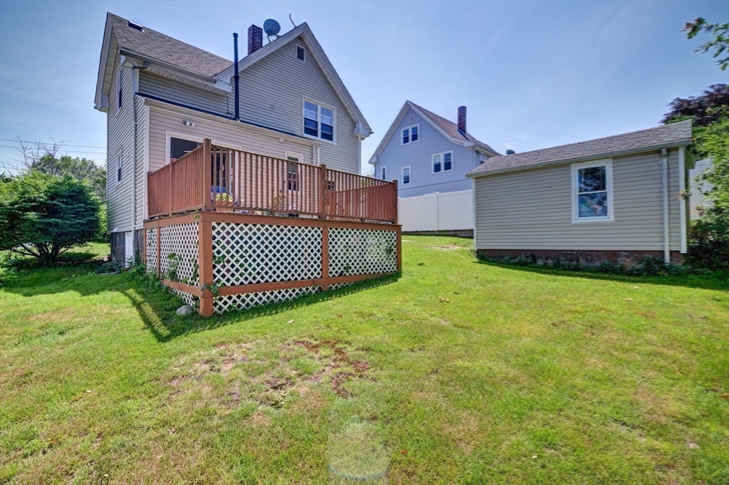 247 Holbrook Rd