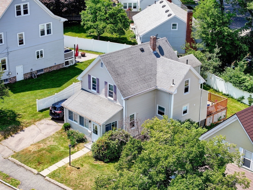 247 Holbrook Rd