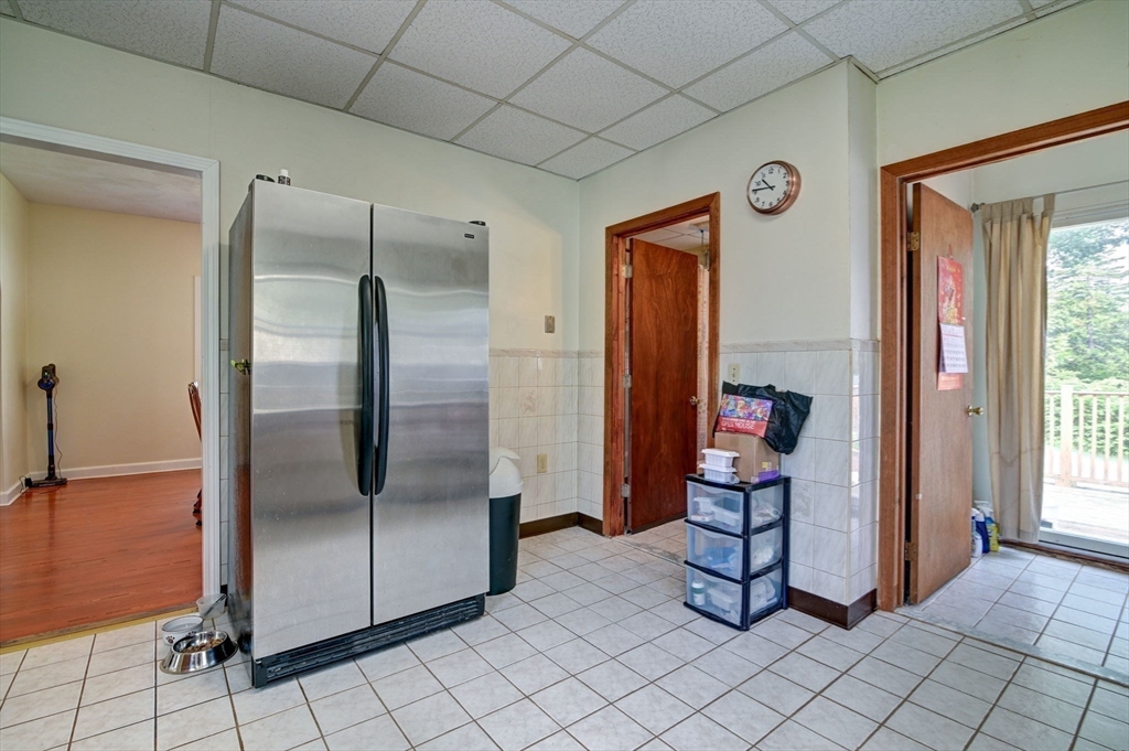 247 Holbrook Rd