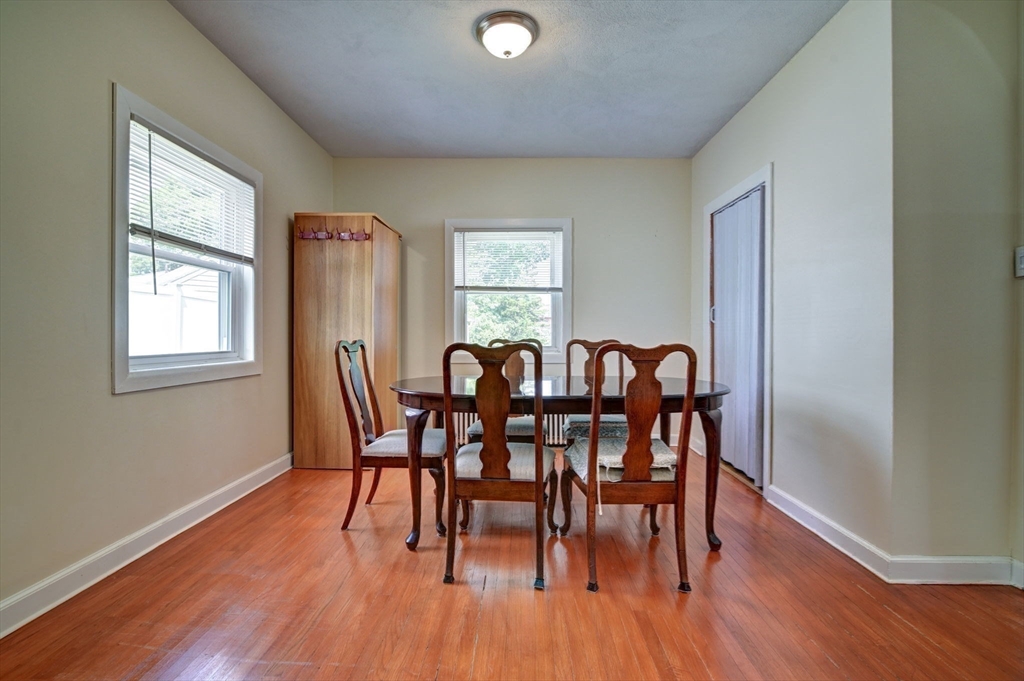 247 Holbrook Rd