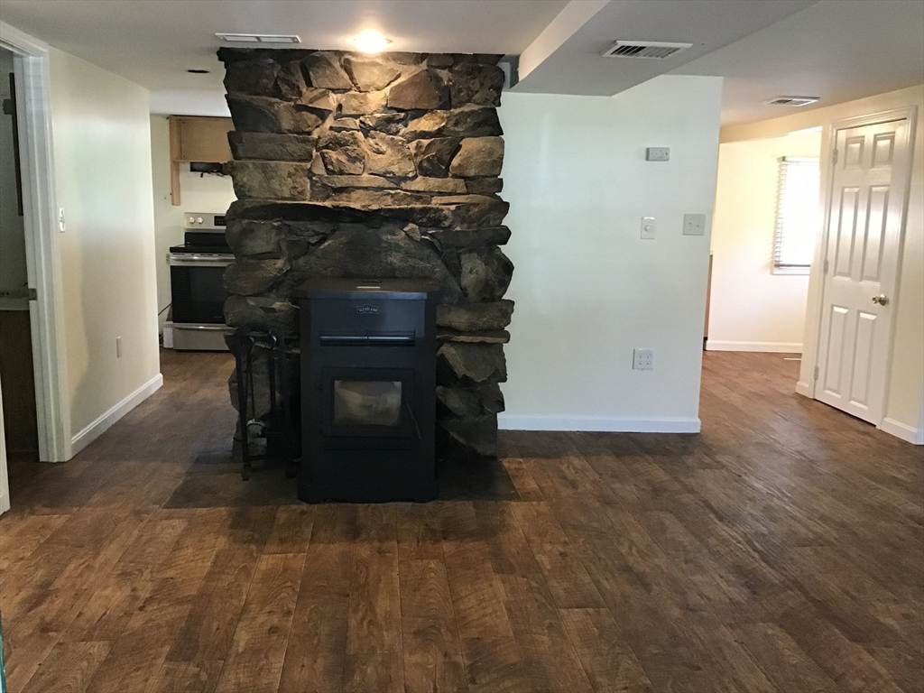 8 Glen Rd