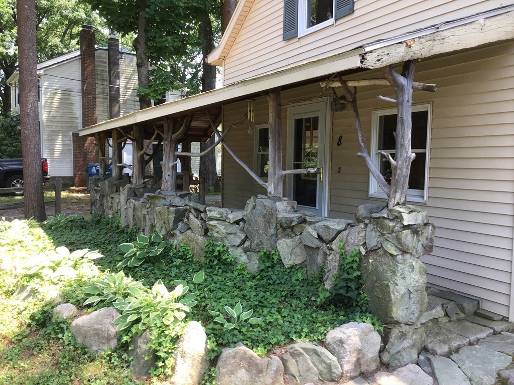 8 Glen Rd