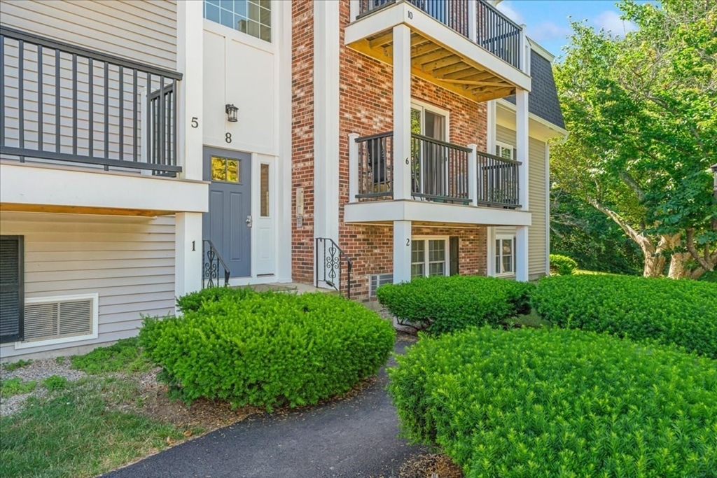 8 Chapel Hill Dr # 6