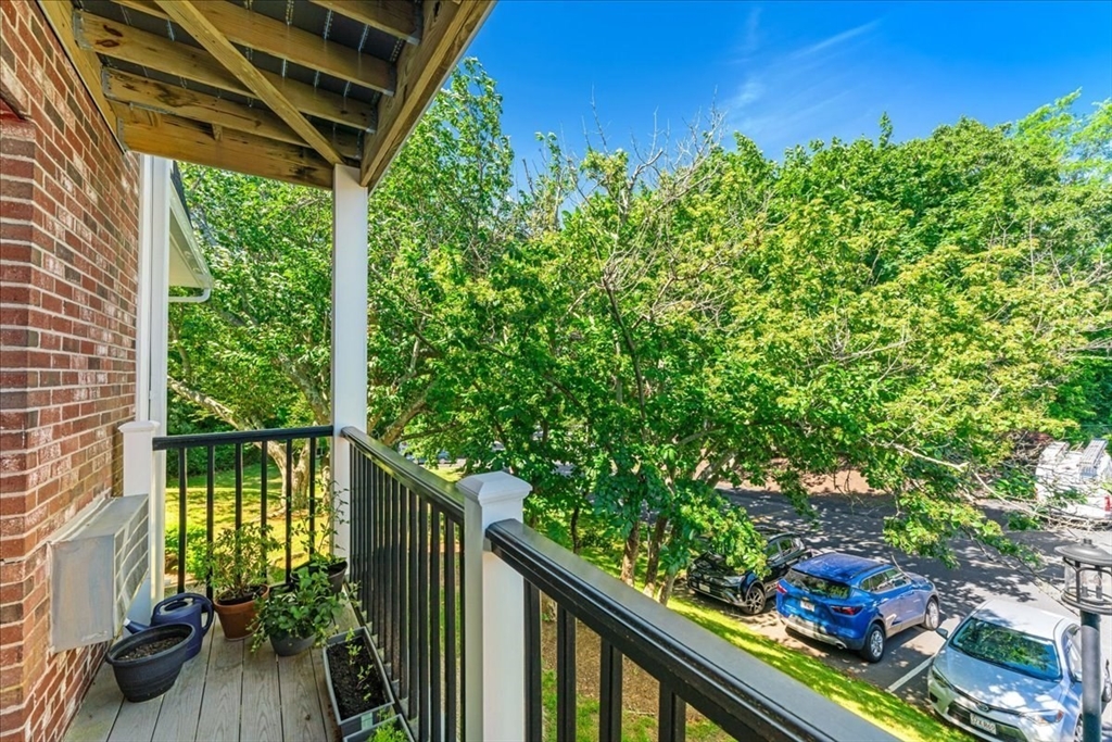 8 Chapel Hill Dr # 6
