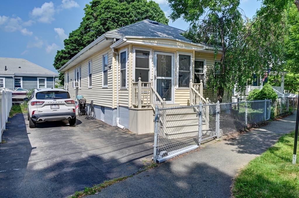 30 Curtis Ave