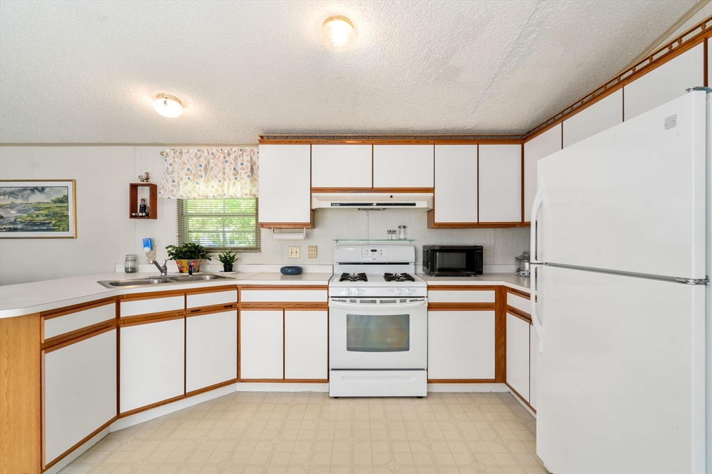 42 Mountain Ash Drive