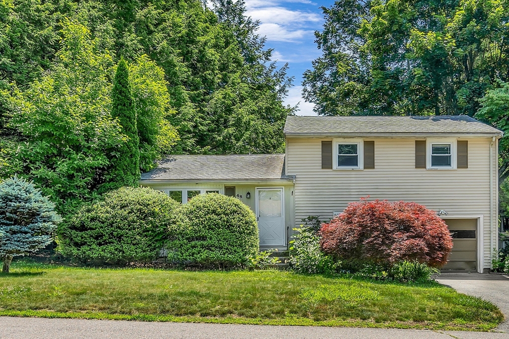 48 Simpson Dr