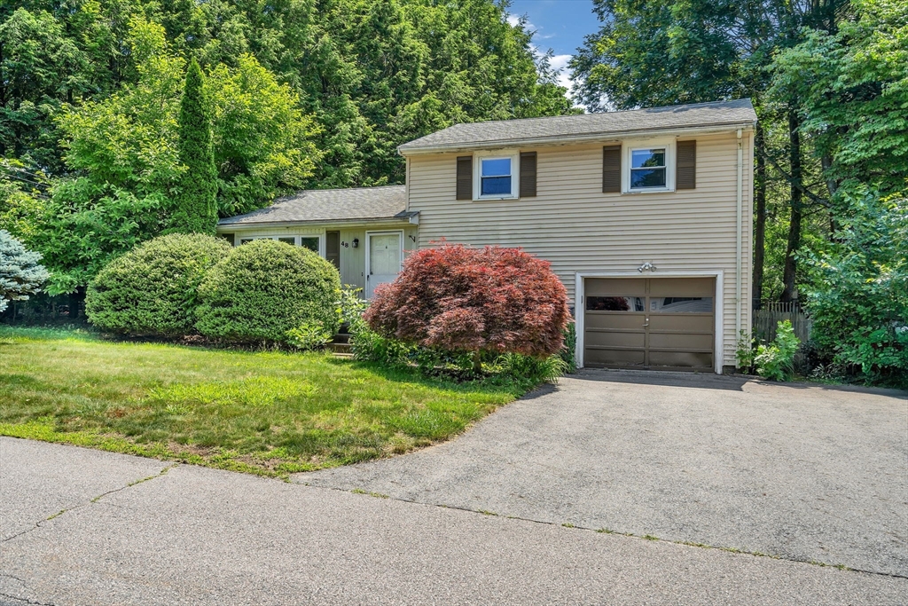 48 Simpson Dr