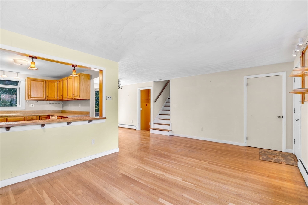 48 Simpson Dr